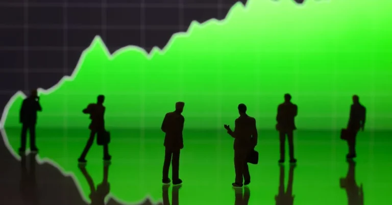 Nifty 50 Stocks में कौन देगा सबसे ज्यादा Profit इस साल?